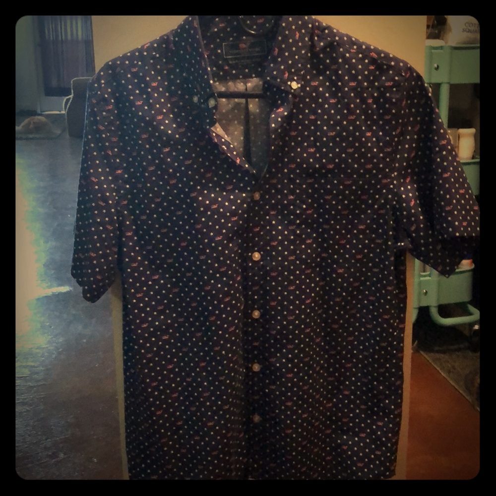 Vineyard vines slim fit Murray shirt.